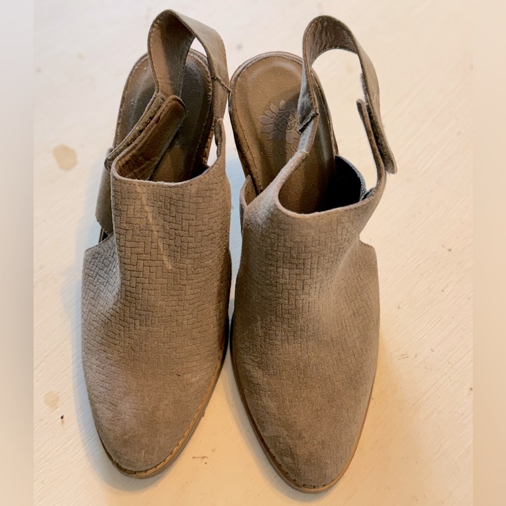 Yellow box shoes